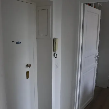Appartement Comodo Bilocale Zona Ponte Nuovo, Vicinanza M2 *